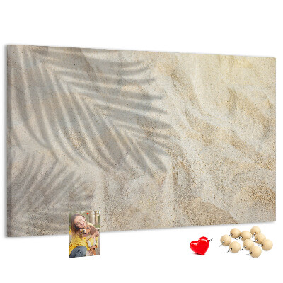 Tableau affichage liège Sable chaud de la plage avec des ombres délicates