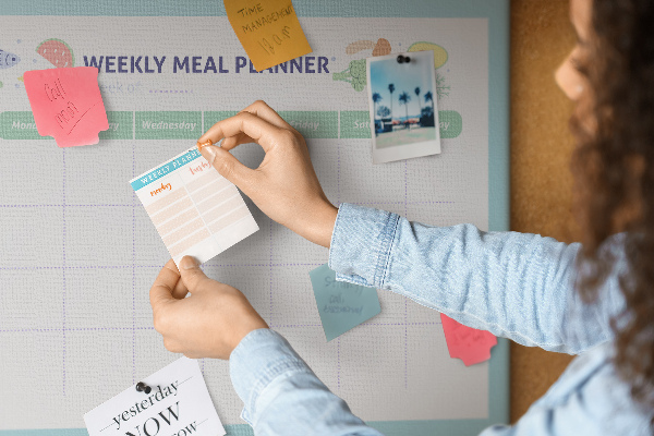Tableau en liège Planificateur de repas pour chaque semaine