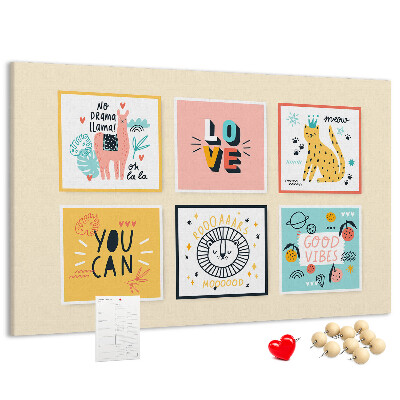 Tableau de liège Des graphismes colorés avec des slogans positifs.