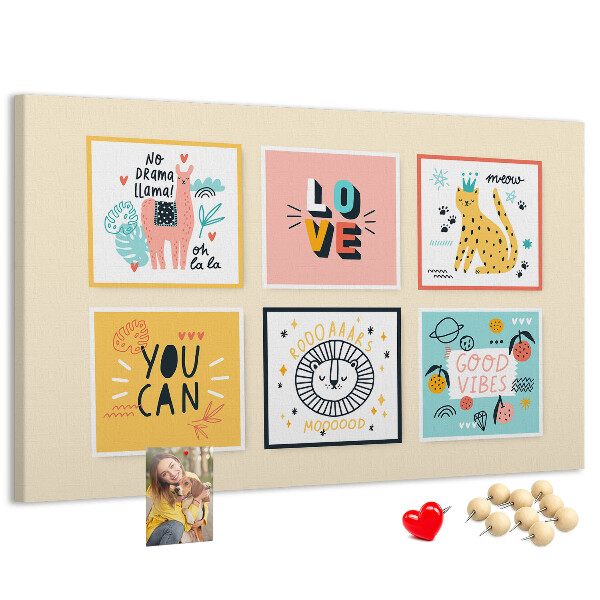 Tableau de liège Des graphismes colorés avec des slogans positifs.