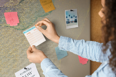 Tableau affichage liège Des accents dorés sur un fond d'eau abstrait