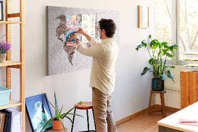 Tableau affichage liège Carte du monde sur fond de mur de briques