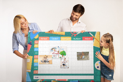 Tableau en liège Un planning hebdomadaire créatif avec des touches de couleur