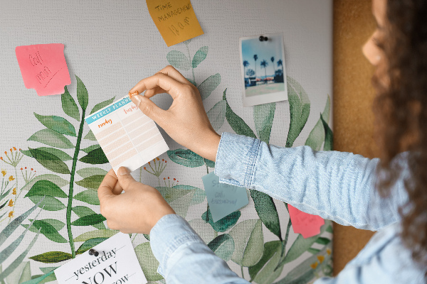 Tableau affichage liège Feuilles tropicales aux teintes délicates