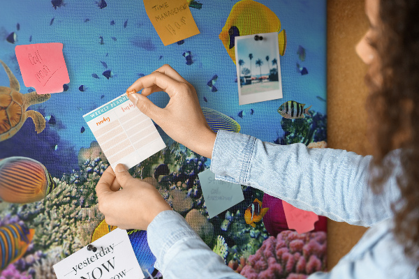 Tableau en liège Un monde tropical de couleurs sous-marines et de poissons