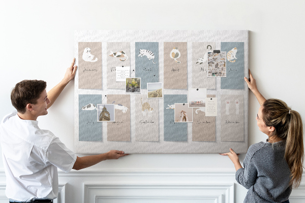 Tableau en liège Calendrier avec de jolies illustrations d'animaux de compagnie