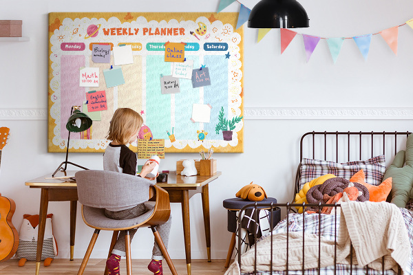 Tableau affichage liège Agenda hebdomadaire coloré sur le thème de l'école
