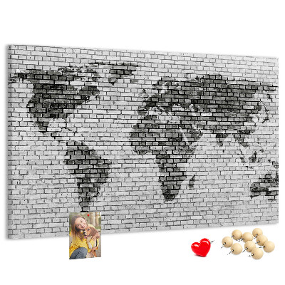 Tableau en liège Carte du monde sur un mur de briques