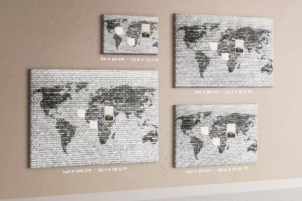 Tableau en liège Carte du monde sur un mur de briques