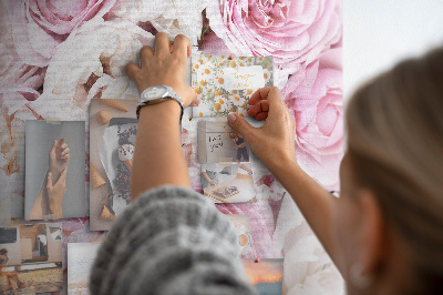 Tableau en liège Motif floral dans les tons de rose.