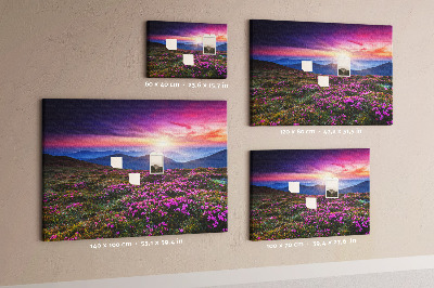 Tableau en liège Un coucher de soleil pittoresque sur le paysage montagneux