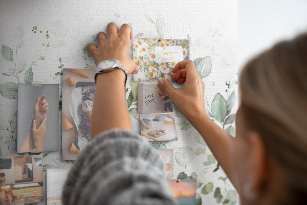 Tableau affichage liège Feuilles délicates aux teintes douces