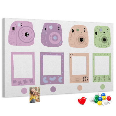 Tableau de liège appareils photo colorés aux teintes pastel