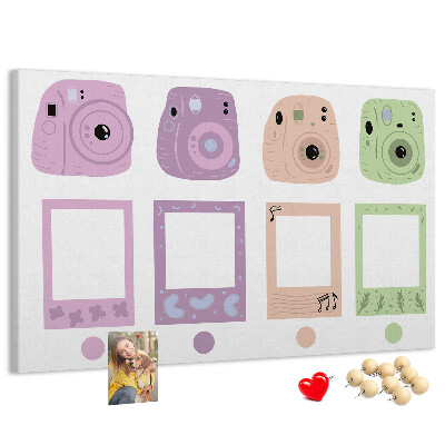Tableau de liège appareils photo colorés aux teintes pastel
