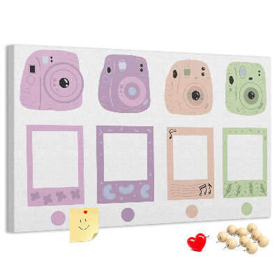 Tableau de liège appareils photo colorés aux teintes pastel
