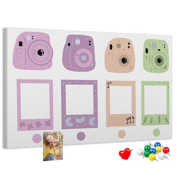 Tableau de liège appareils photo colorés aux teintes pastel