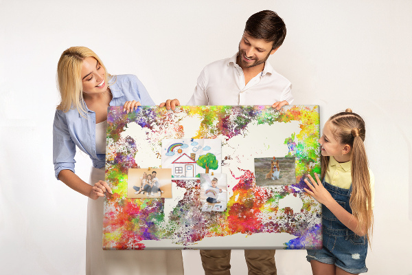 Tableau affichage liège Carte du monde colorée dans le style aquarelle