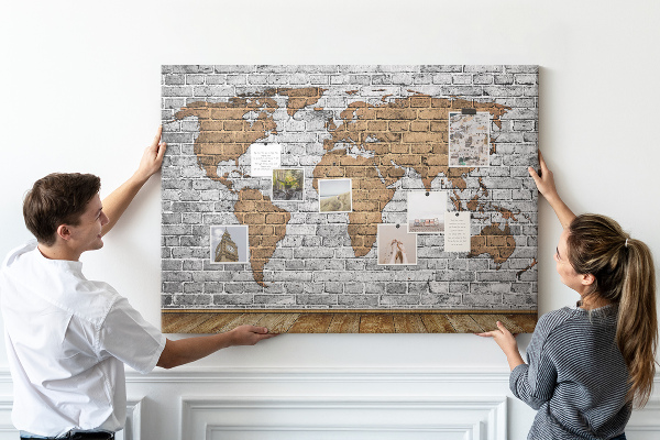 Tableau affichage liège Carte du monde sur un mur de briques