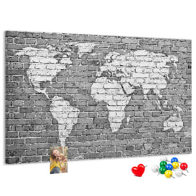 Tableau de liège Carte du monde sur un mur de briques