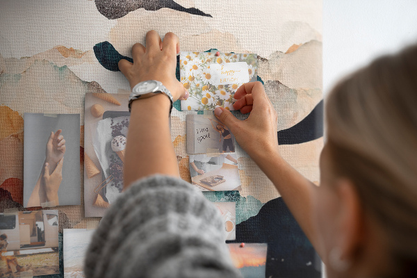 Tableau affichage liège Nuages abstraits aux couleurs atténuées