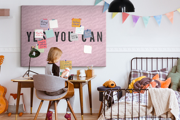 Tableau affichage liège Thème de la pensée positive et de la motivation.