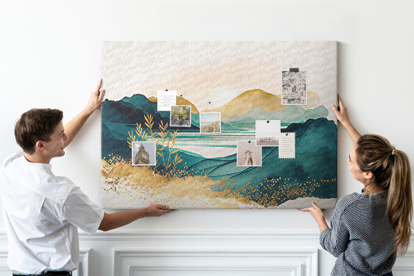 Tableau affichage liège Des collines dorées surplombant un lac paisible
