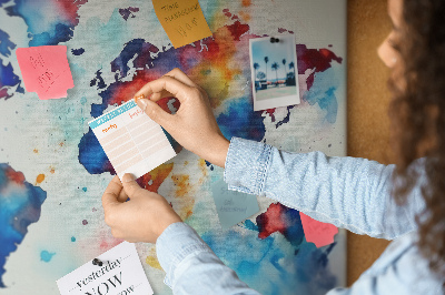 Tableau de liège carte du monde colorée à l'aquarelle