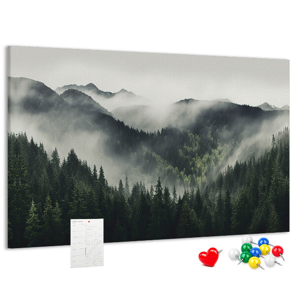 Tableau de liège Panorama montagneux brumeux avec une forêt de pins