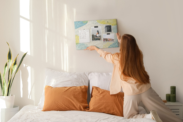 Tableau affichage liège Des formes colorées aux tons délicats