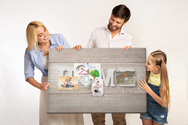 Tableau affichage liège Inscription HOME élégante avec un cœur