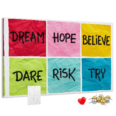 Tableau en liège Des cartes colorées avec des slogans inspirants.