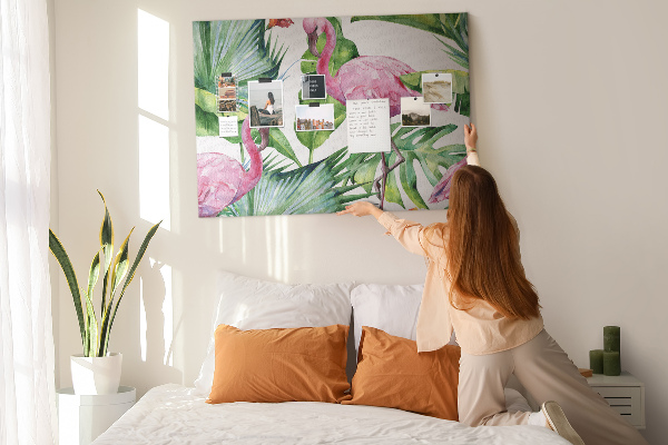 Tableau en liège Des flamants roses dans un cadre tropical
