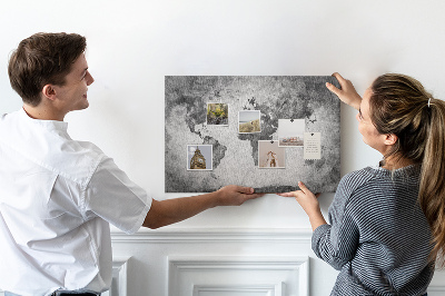 Tableau de liège Une carte du monde à l'ancienne, dans des tons de gris.