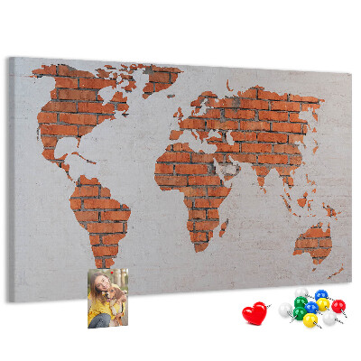 Tableau affichage liège Une carte du monde contre un mur de briques