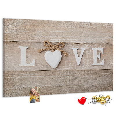 Tableau en liège L'amour exprimé dans des lettres en forme de cœur en bois