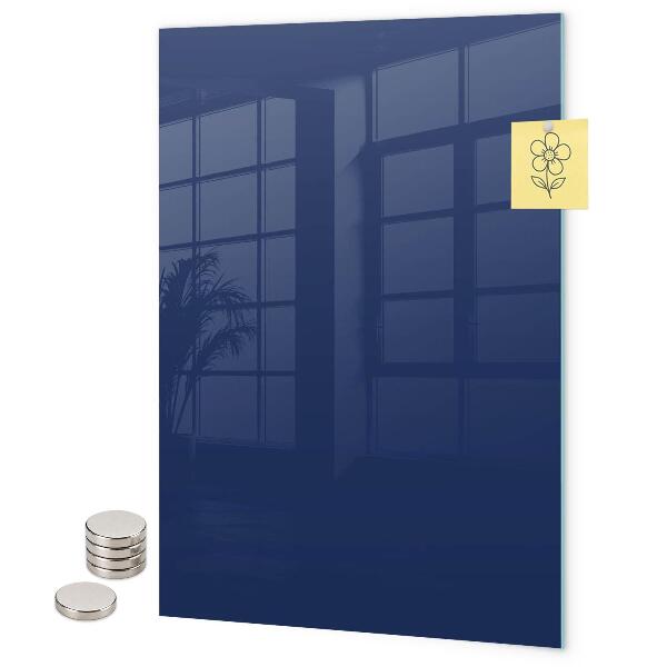 Couleur : bleu marine foncé