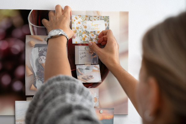 Tableau magnétique Un verre de vin rouge