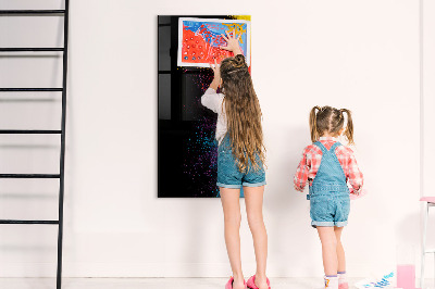 Tableau magnétique effaçable Un tableau coloré pour présenter des photos