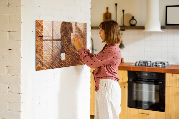 Tableau magnétique effaçable Organiseur de photos sur une planche en bois