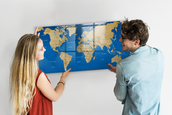 Tableau magnétique effaçable Carte du monde avec des lieux à marquer