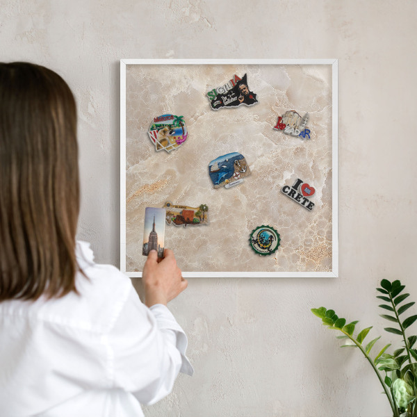 Tableau mural pour aimants dans un cadre noir Marbre crème