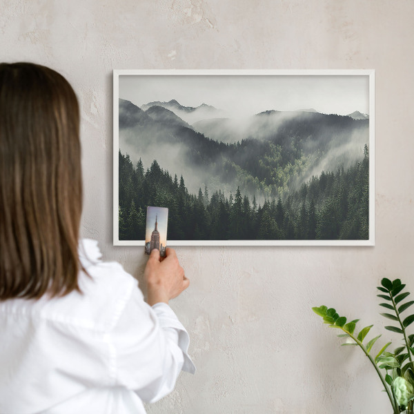 Panneau magnétique décoratif cadre noir Montagnes vertes