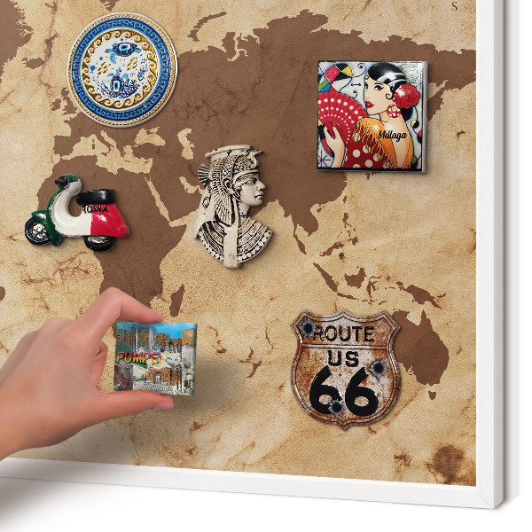 Tableau mural pour aimants dans un cadre noir Carte du monde