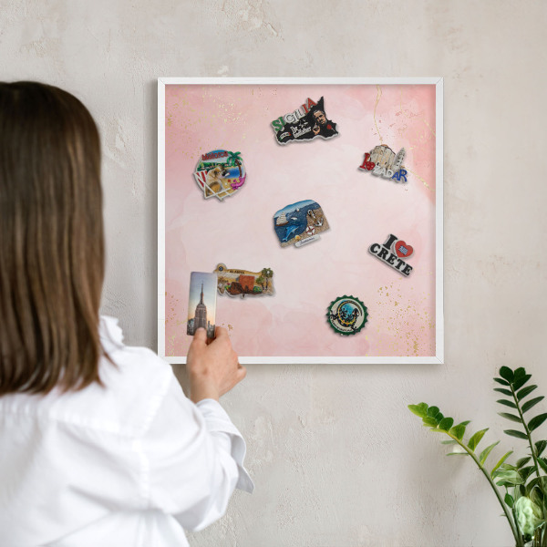 Tableau mural pour aimants dans un cadre noir Élégance subtile