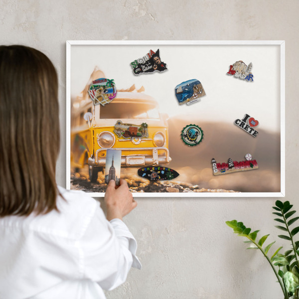 Tableau mural pour aimants dans un cadre noir Voyage rétro