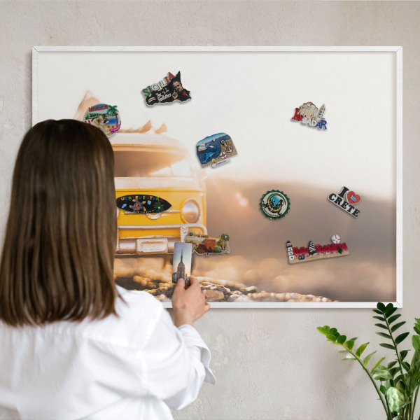 Tableau mural pour aimants dans un cadre noir Voyage rétro