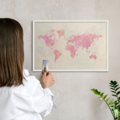 Tableau mural pour aimants dans un cadre noir Carte du monde