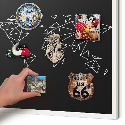 Tableau mural pour aimants dans un cadre noir Carte du monde