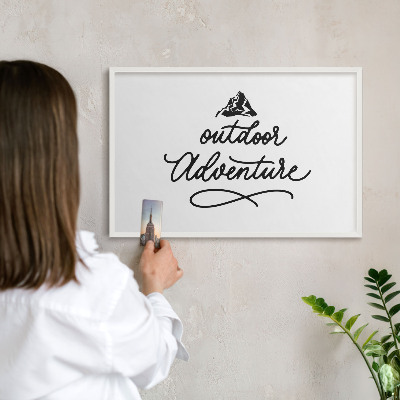 Tableau mural pour aimants dans un cadre noir Aventure en montagne