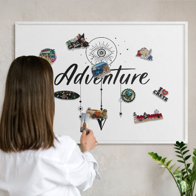 Tableau mural pour aimants dans un cadre noir Thème aventure